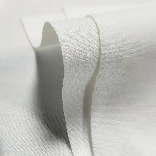 Validované sterilní 100% polyesterové pletené ubrousky